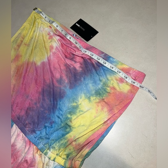 NWT Fashion Nova Rainbow Tie Dye Romper Plus Size 3XL - Picture 2 of 5